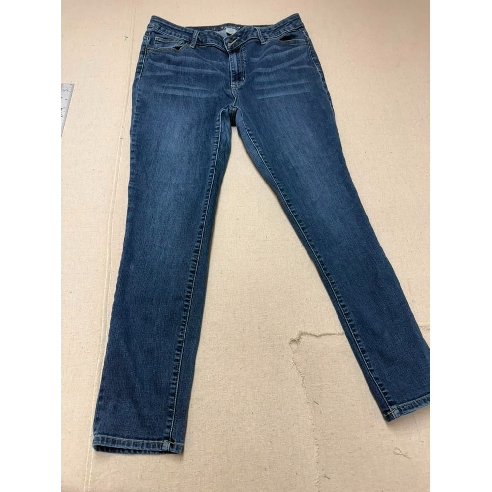 St. John’s Bay Women’s Size 16 Straight Leg Stretch Jeans Blue [A59]
